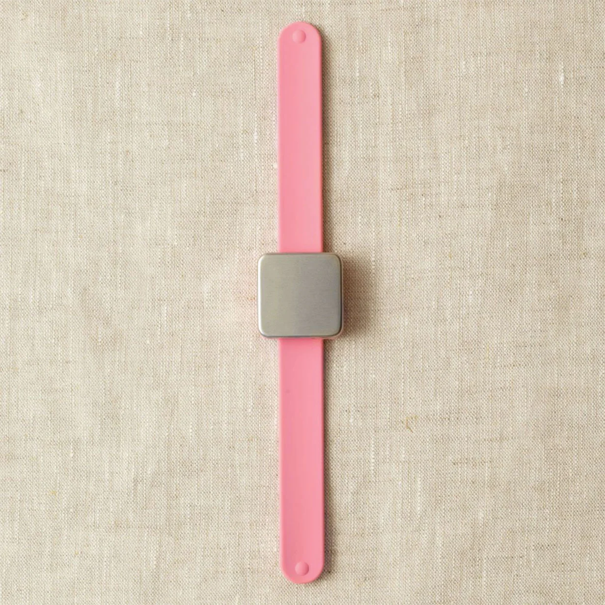 Cocoknits Maker's Keep | Magnetic Wrist Bracelet - Image 4