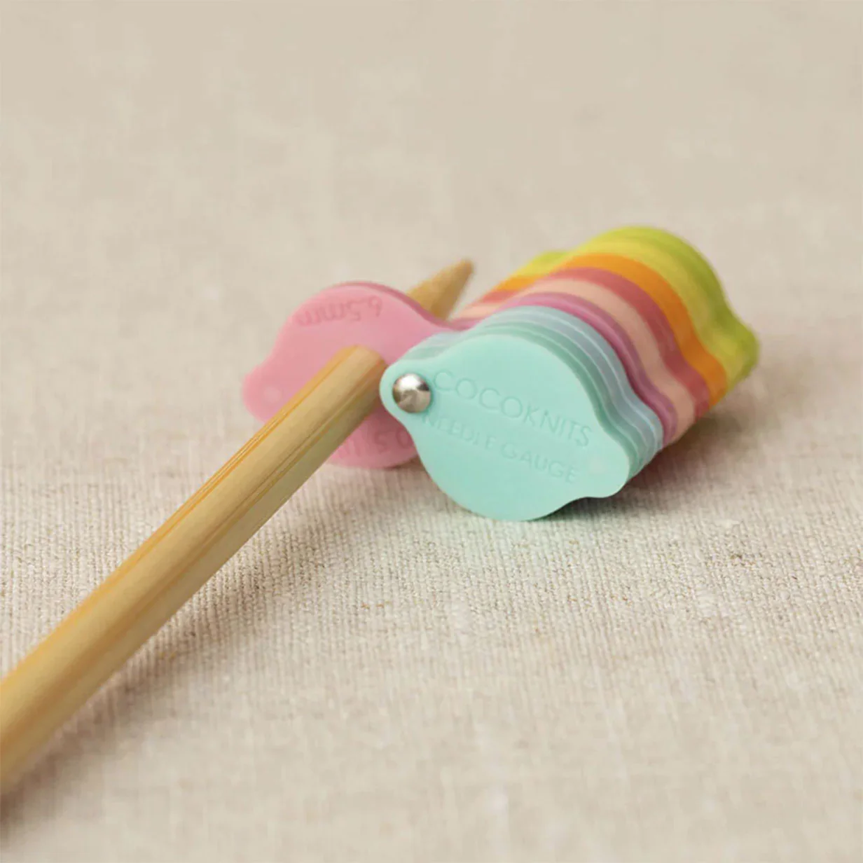 Cocoknits Knitting Needle Gauge | Rainbow Stack of Connected Measuring Discs - Image 2