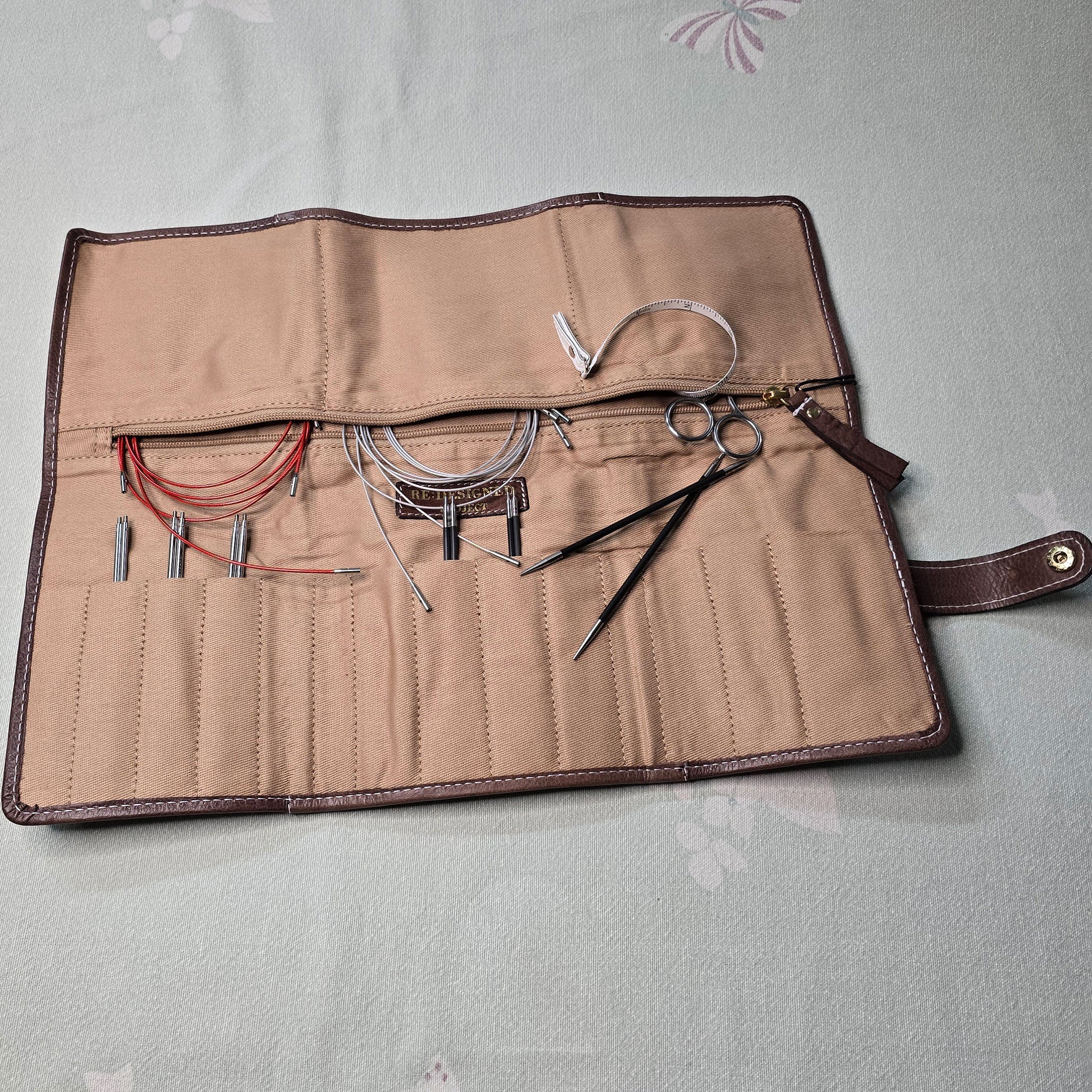 Project 34 | Interchangeable Needle Case - Image 2