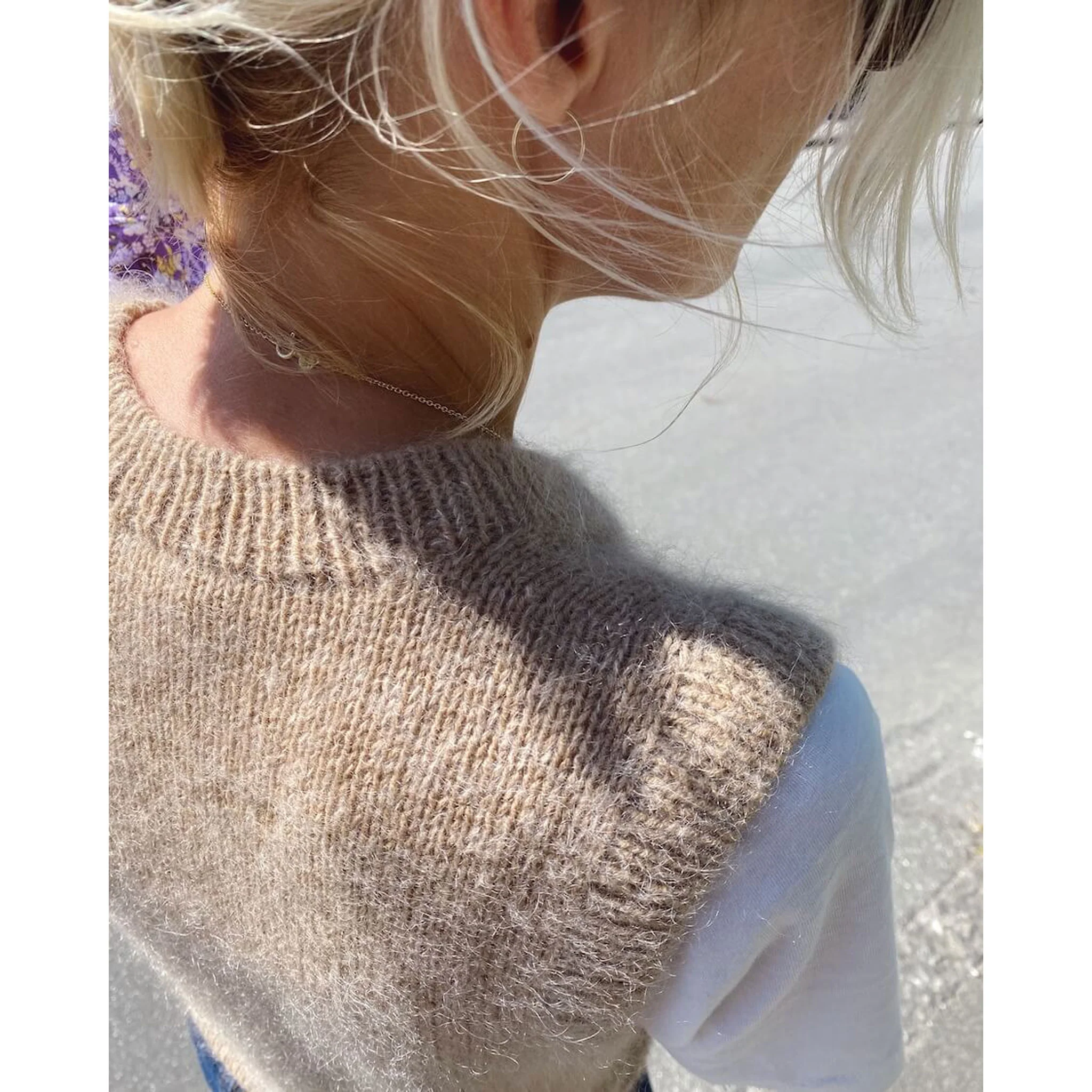 Stockholm Slipover V-neck | Printed Knitting Pattern - Image 3